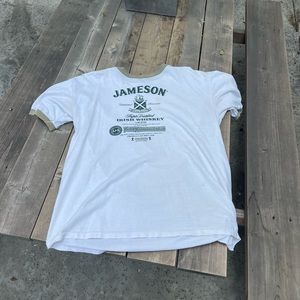 Mens vintage Jameson Irish Whiskey T-shirt